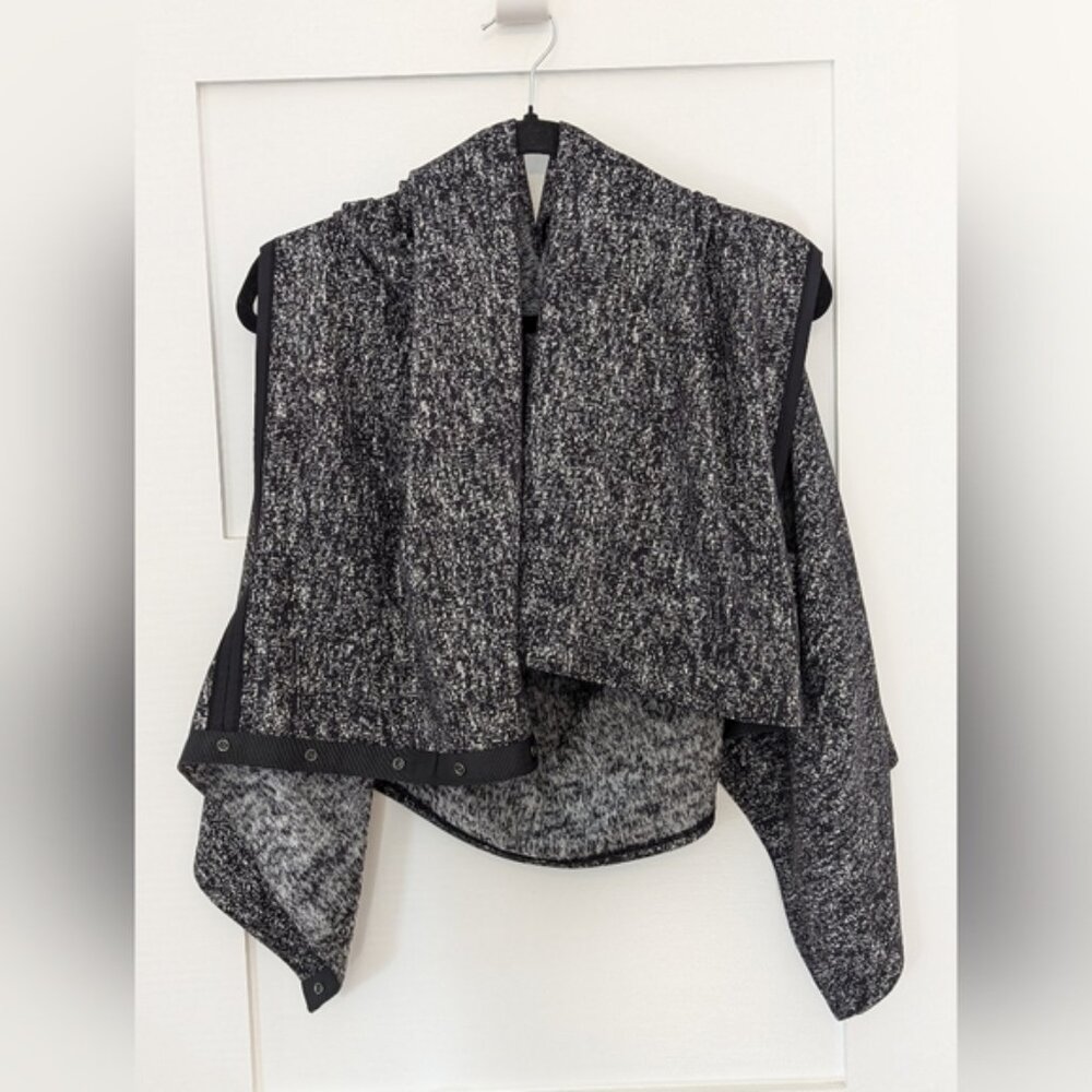 Lululemon Athletica Vinyasa Multi Use Scarf  Wrap